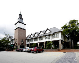 272 Market Sq, Lake Forest, IL à louer Photo de l’immeuble– Image 2 sur 4