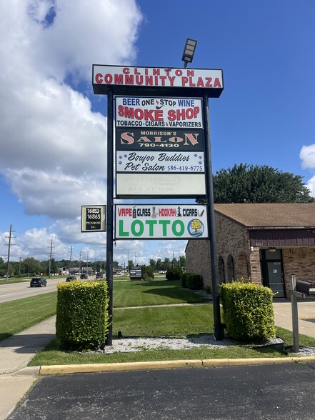 16853-16865 Penrod Dr, Clinton Township, MI à louer - Photo de l’immeuble – Image 2 sur 2