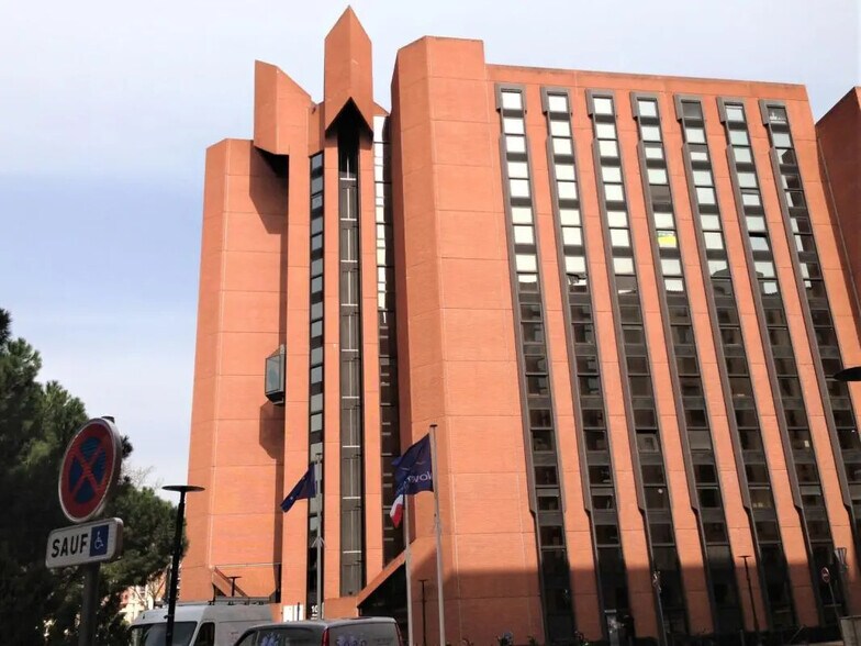 Bureau dans Toulouse à louer - Photo de l’immeuble – Image 1 sur 7