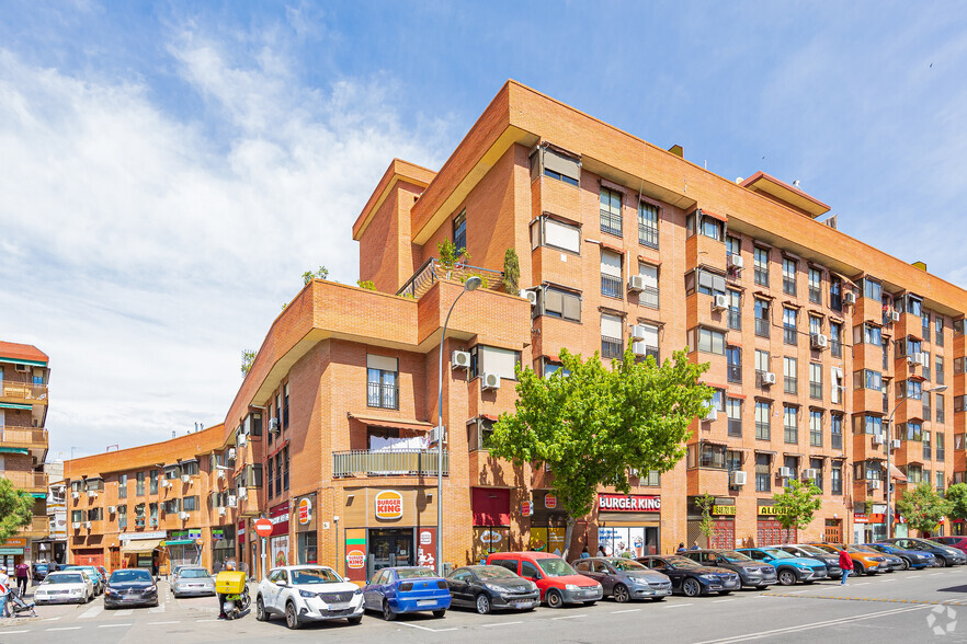 Avenida de Abrantes, 46, Madrid, Madrid à louer - Photo principale – Image 1 sur 2