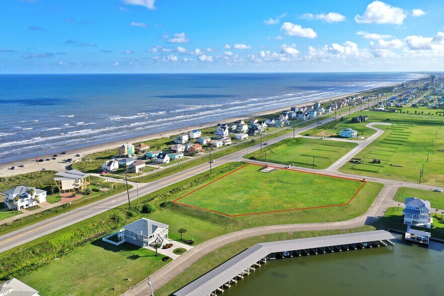 4211 Sunbird Beach Dr, Galveston, TX à vendre - Photo de l’immeuble – Image 2 sur 12