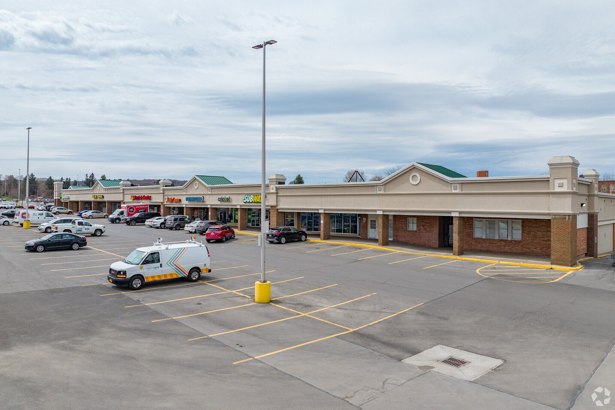 1140-1154 Mohawk St, Utica, NY à louer Photo principale– Image 1 sur 13