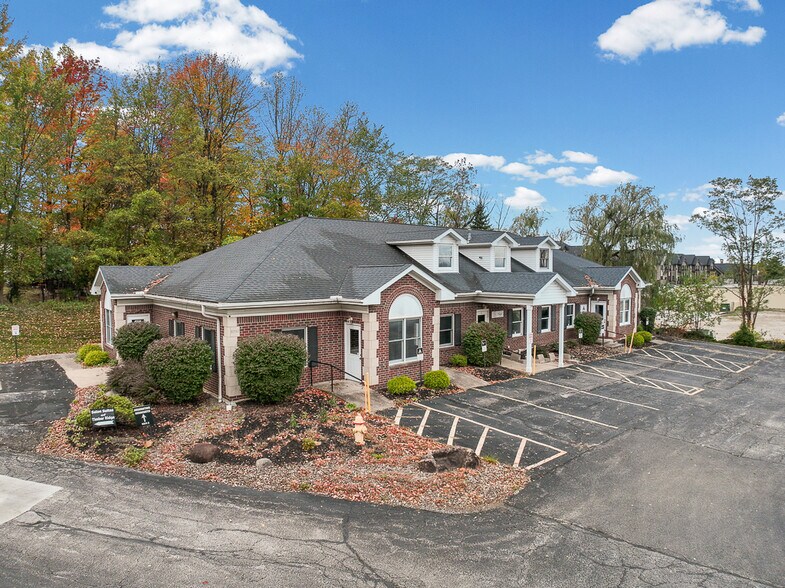 8050 Corporate Cir, North Royalton, OH à louer - Photo de l’immeuble – Image 3 sur 50