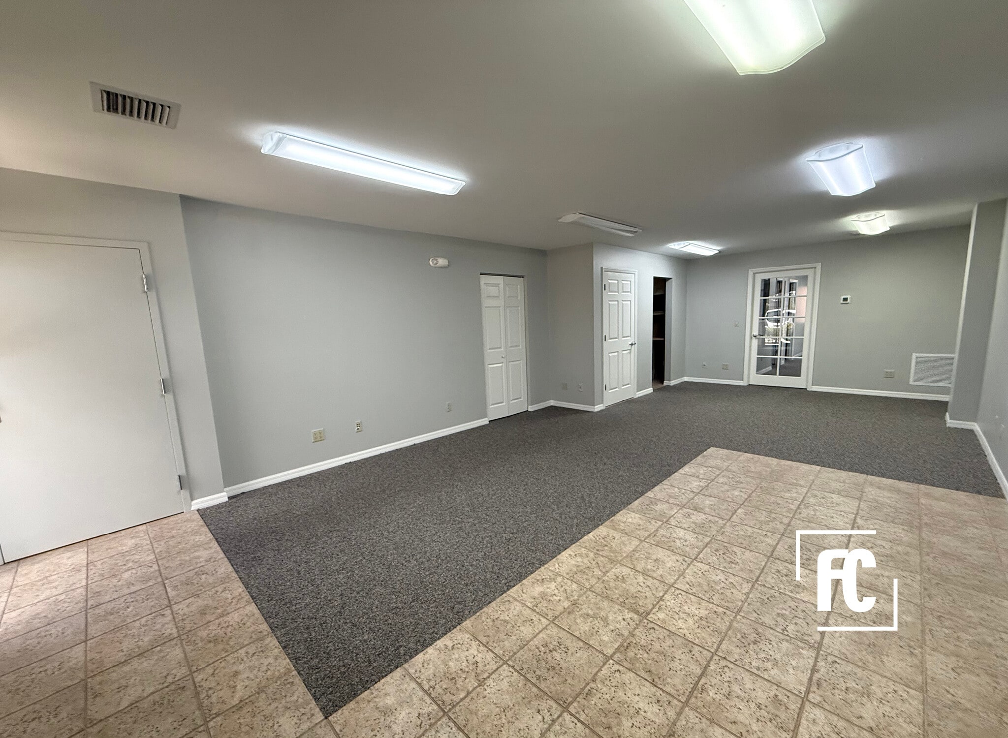 2602-2630 SE Willoughby Blvd, Stuart, FL à louer Photo intérieure– Image 1 sur 17