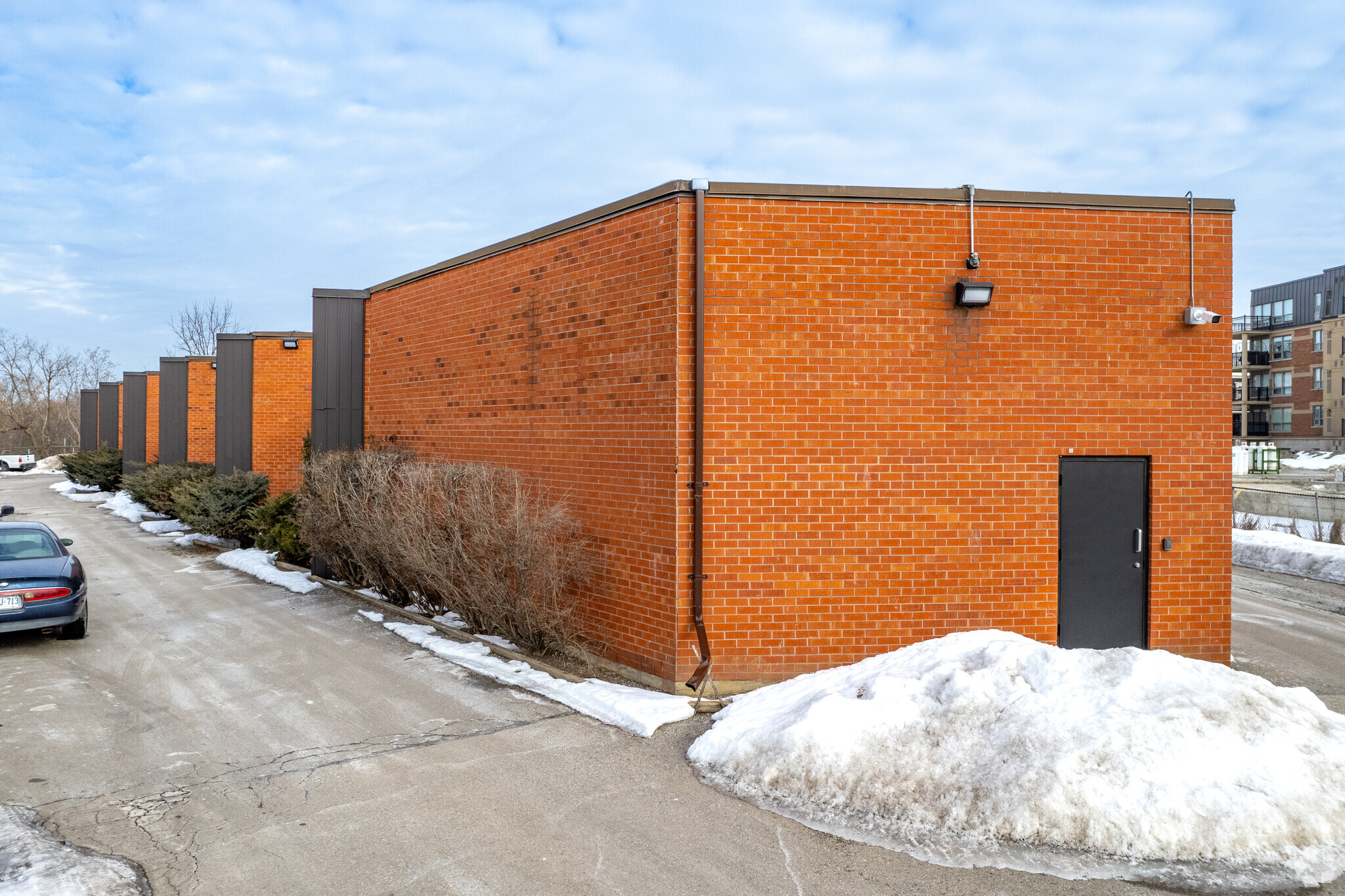 350 Woodbridge Ave, Vaughan, ON à vendre Photo de l’immeuble– Image 1 sur 3