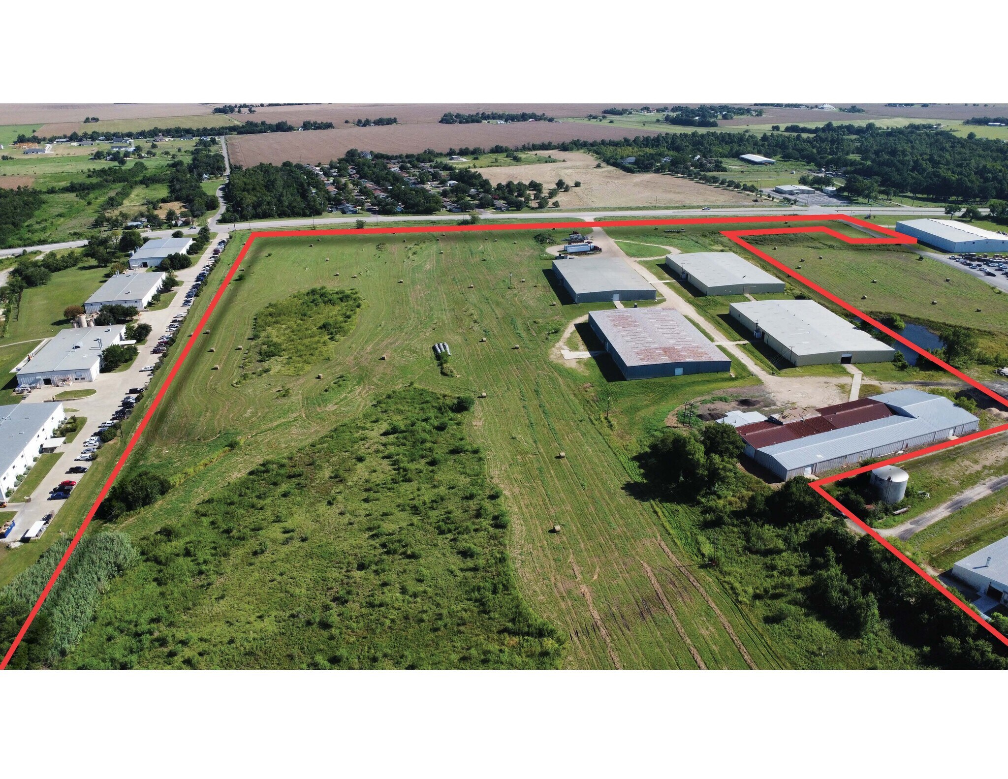 2202 E 4th St, Taylor, TX à vendre Photo principale– Image 1 sur 2