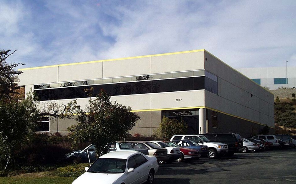 25167-25169 Anza Dr, Valencia, CA à vendre - Photo de l’immeuble – Image 2 sur 15