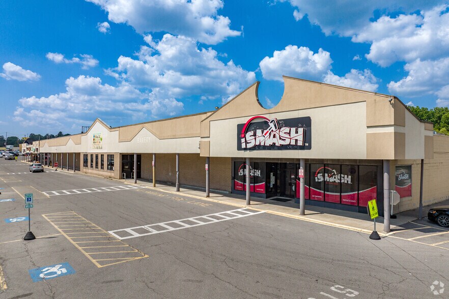 2102-2214 W Genesee St, Syracuse, NY à louer - Photo de l’immeuble – Image 1 sur 5