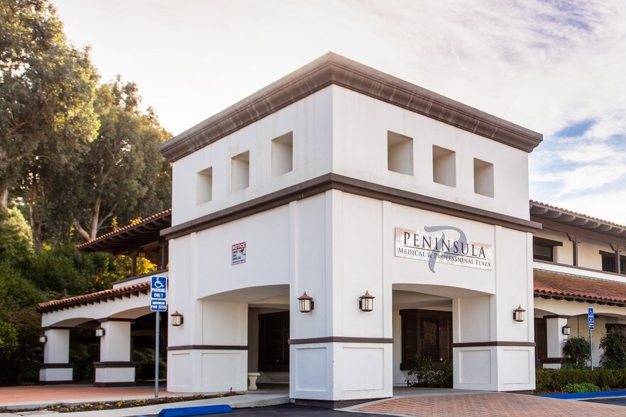 25550 Hawthorne Blvd, Torrance, CA à louer - Photo de l’immeuble – Image 1 sur 28