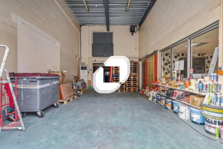 Local d’activités dans Boissy-Saint-Léger à louer - Photo intérieure – Image 2 sur 13