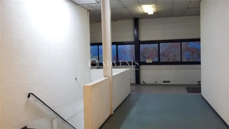 Bureau dans Noisy-le-Grand à louer - Photo de l’immeuble – Image 3 sur 4