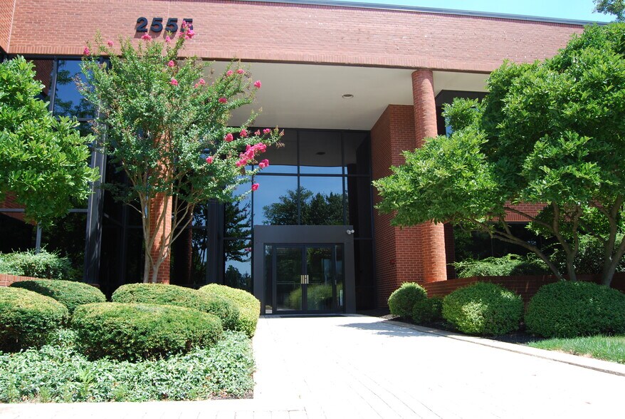 2555 Kingston Rd, York, PA à louer - Photo de l’immeuble – Image 3 sur 16