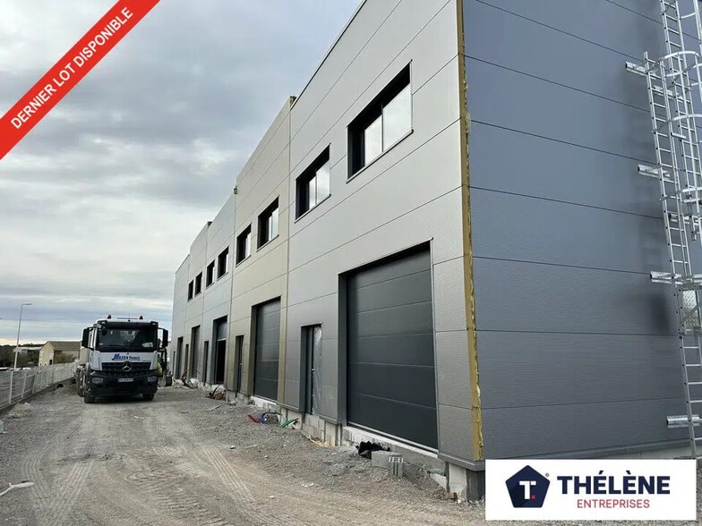 Local d'activités dans Gigean à vendre - Photo de l’immeuble – Image 2 sur 12