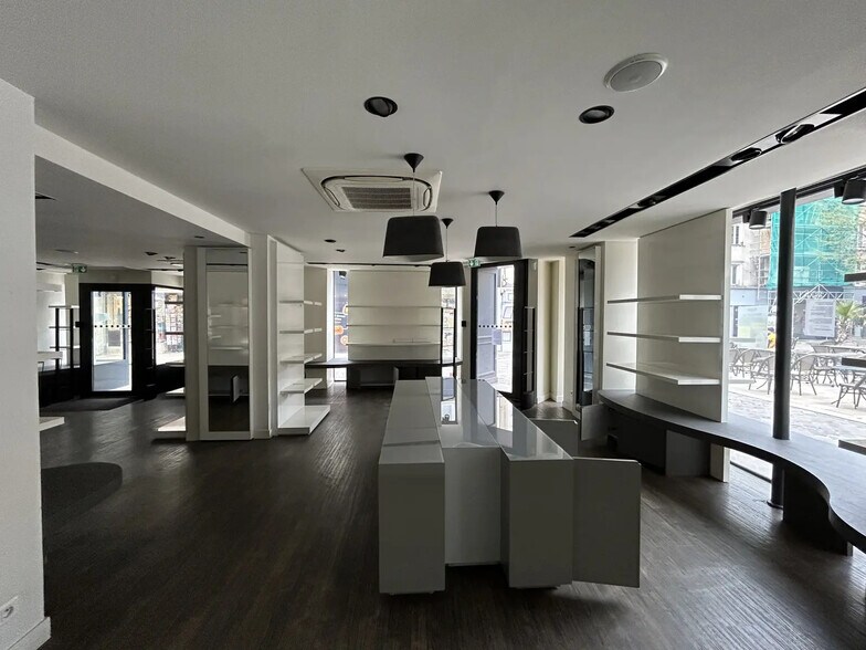 Local commercial dans Chartres à louer - Photo intérieure – Image 2 sur 8