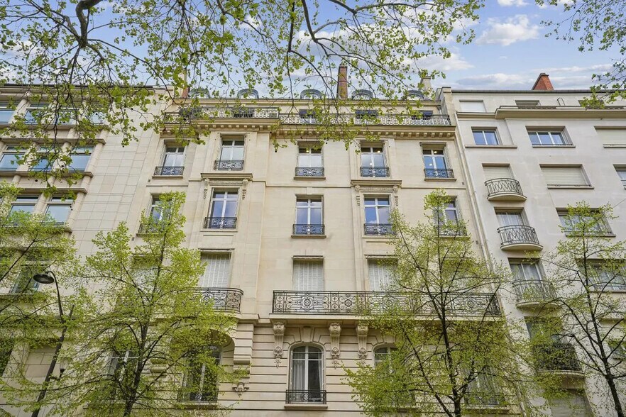 Bureau dans Paris à louer - Photo de l’immeuble – Image 1 sur 14