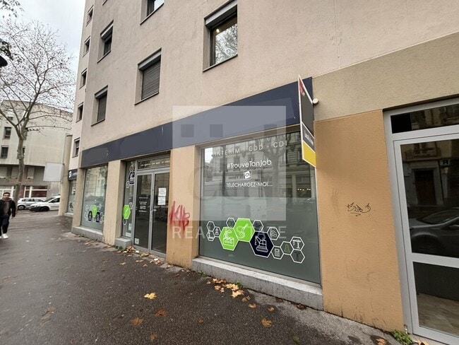 Plus de détails pour 7 Avenue Antoine Dutriévoz, Villeurbanne - Local commercial à louer