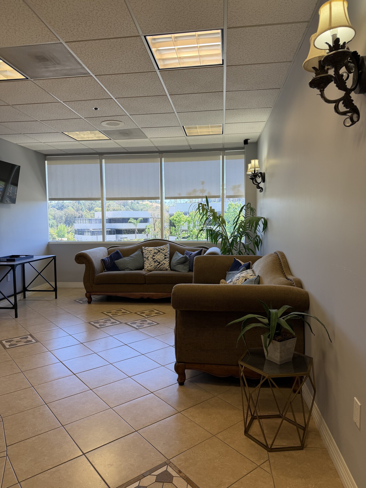 24541 Pacific Park Dr, Aliso Viejo, CA à louer Photo intérieure– Image 1 sur 13