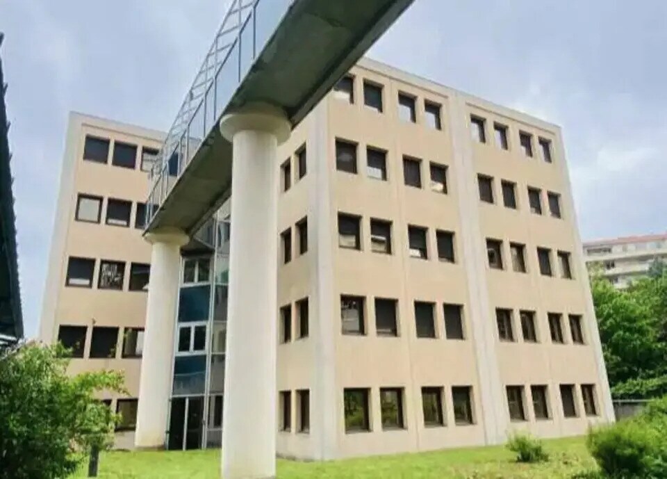 Bureau dans Villeurbanne à louer Photo de l’immeuble– Image 1 sur 12