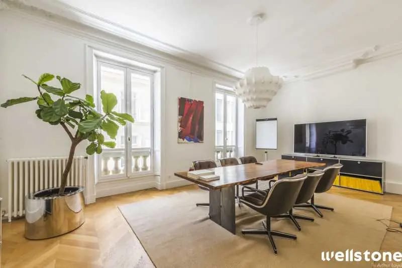 6 Rue Roquépine, Paris à vendre - Photo de l’immeuble – Image 3 sur 13