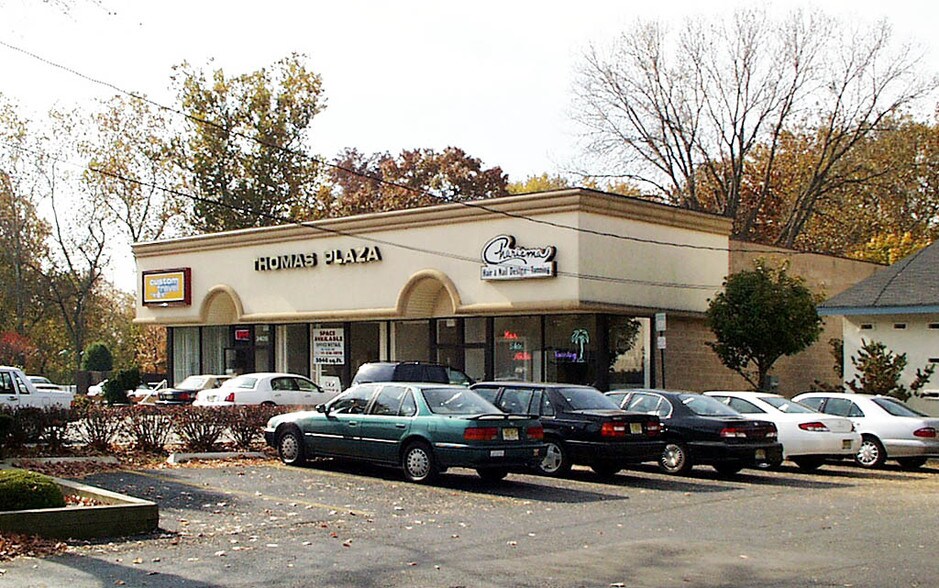2405 Hamburg Tpke, Wayne, NJ à louer - Photo de l’immeuble – Image 2 sur 10