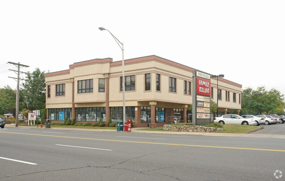 45 N Main St, Bristol, CT à vendre - Photo de l’immeuble – Image 2 sur 20