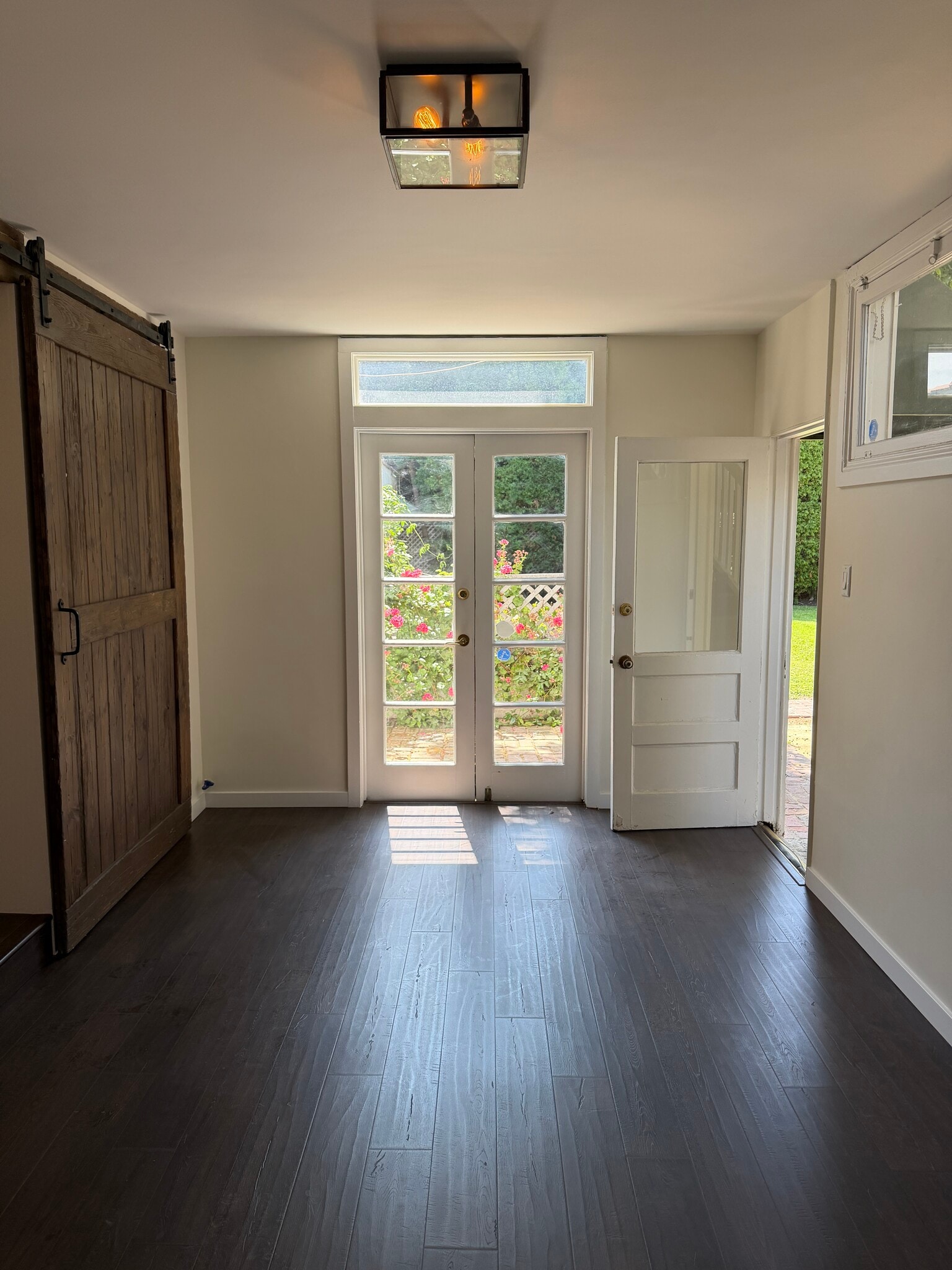 1333 Ocean Ave, Santa Monica, CA à louer Photo intérieure– Image 1 sur 5