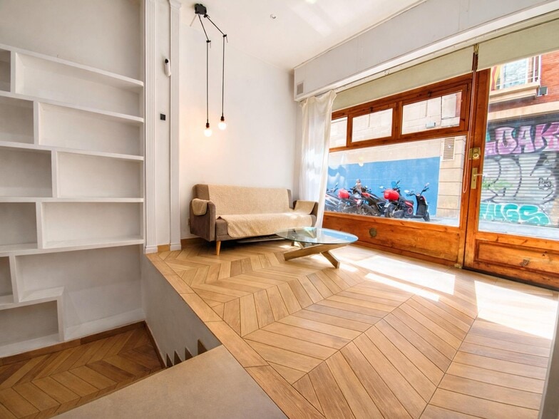 Immeuble residentiel dans Barcelone, Barcelona à vendre - Photo intérieure – Image 3 sur 5