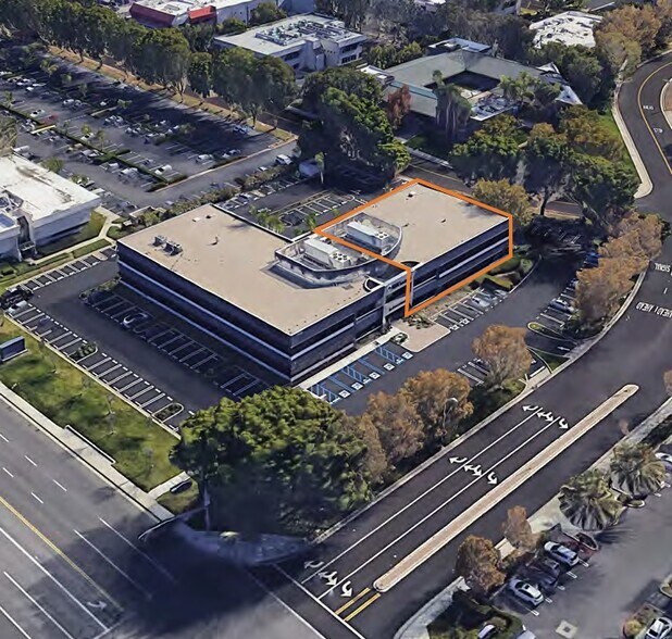 17620 Fitch, Irvine, CA à vendre - Photo principale – Image 1 sur 1