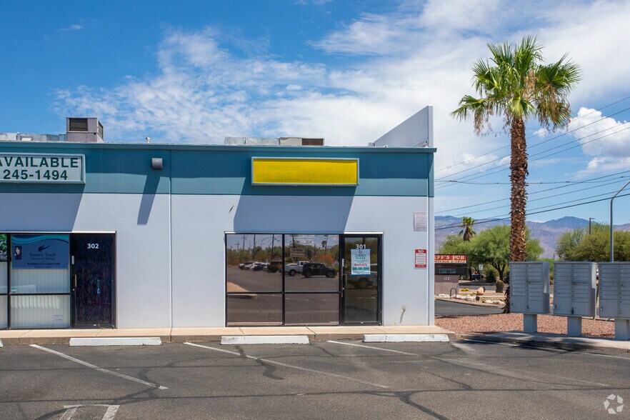 140 S Camino Seco, Tucson, AZ à louer - Photo de l’immeuble – Image 2 sur 6