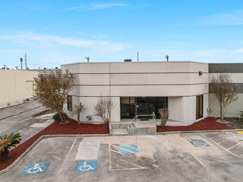 5810 Rittiman Plz, San Antonio, TX à louer - Photo de l’immeuble – Image 1 sur 17