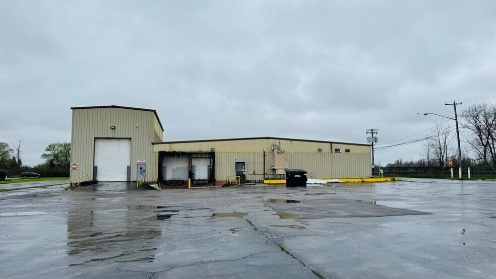 3279 Grand Island Blvd, Grand Island, NY à louer - Photo de l’immeuble – Image 3 sur 6