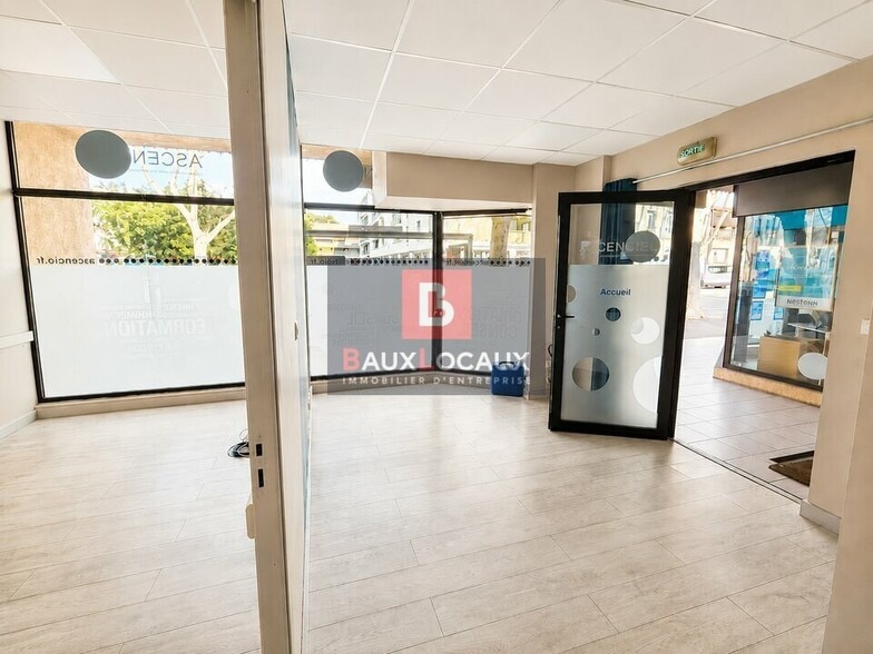 Local commercial dans Salon-de-Provence à louer - Photo intérieure – Image 2 sur 6