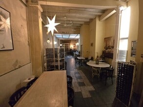 Local commercial dans Barcelone, Barcelona à louer Photo intérieure– Image 1 sur 13