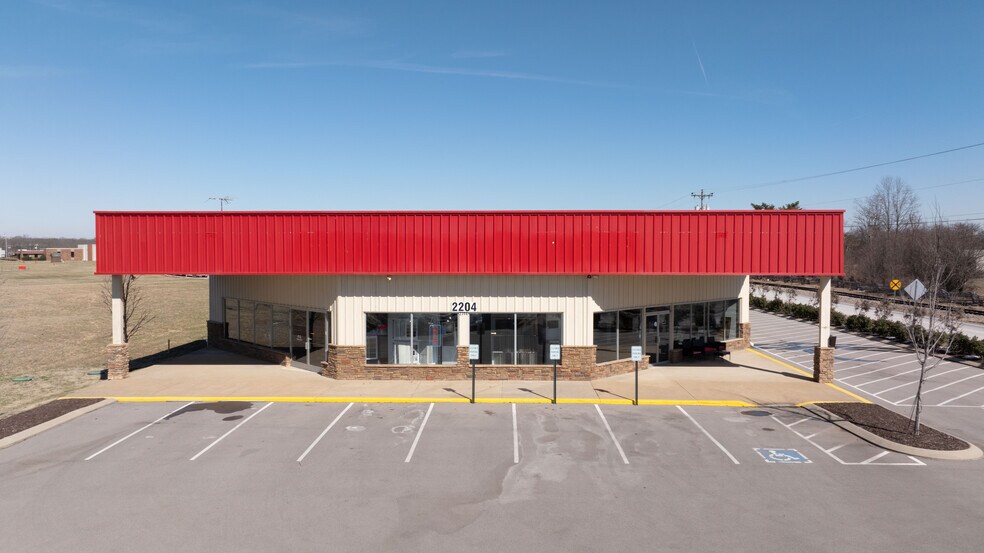 2204 NW Broad St, Murfreesboro, TN à vendre - Photo de l’immeuble – Image 3 sur 29
