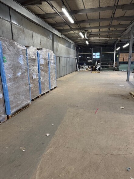 35 Brown Ave, Springfield, NJ à louer - Photo de l’immeuble – Image 3 sur 6