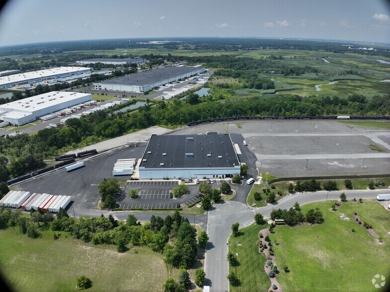 300 Progress Ct, Logan Township, NJ à louer – Image 2 sur 14