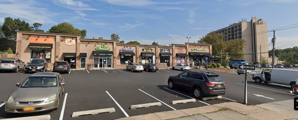 1430 Richmond Ave, Staten Island, NY à louer - Photo de l’immeuble – Image 2 sur 4