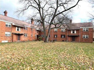 Plus de détails pour 4237 Rocky River Dr, Cleveland, OH - Logement à vendre