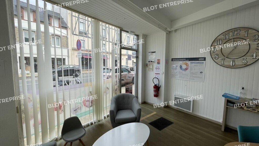 Local commercial dans La Baule-Escoublac à vendre - Photo intérieure – Image 2 sur 4
