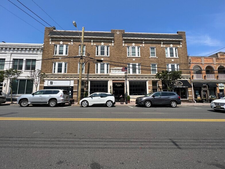 89-93 1st Ave, Atlantic Highlands, NJ à vendre - Photo de l’immeuble – Image 1 sur 17