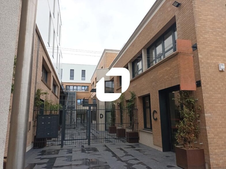 46 Rue Des Fusilles, Villeneuve-d'Ascq à louer - Photo de l’immeuble – Image 3 sur 21