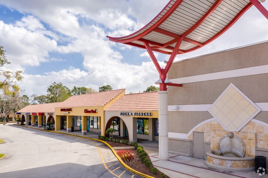 3851-3913 Wekiva Springs Rd, Longwood, FL à louer - Photo de l’immeuble – Image 3 sur 12
