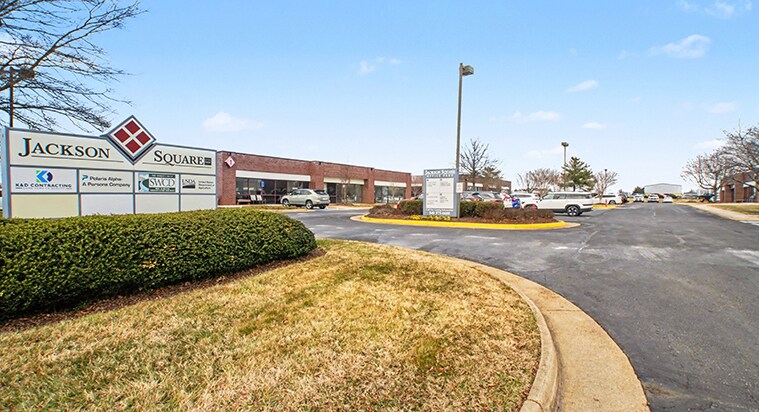 4621 Carr Dr, Fredericksburg, VA à louer - Photo de l’immeuble – Image 2 sur 8