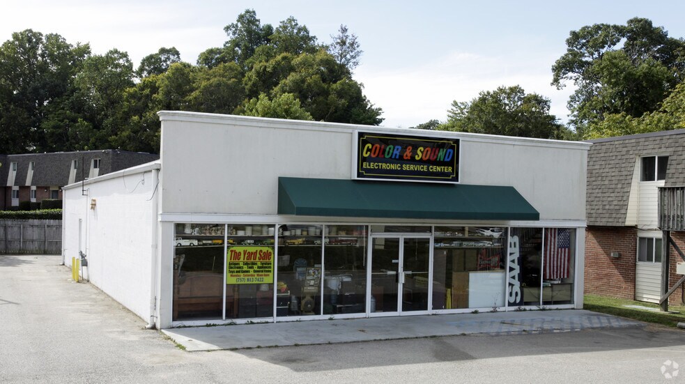 13665 Warwick Blvd, Newport News, VA à louer - Photo de l’immeuble – Image 2 sur 7