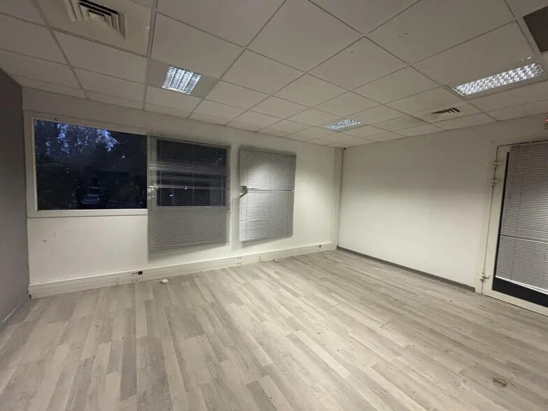 Bureau dans Gémenos à vendre - Photo intérieure – Image 3 sur 7