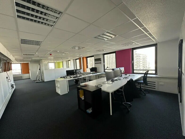 Bureau dans Strasbourg à louer - Photo de l’immeuble – Image 2 sur 6