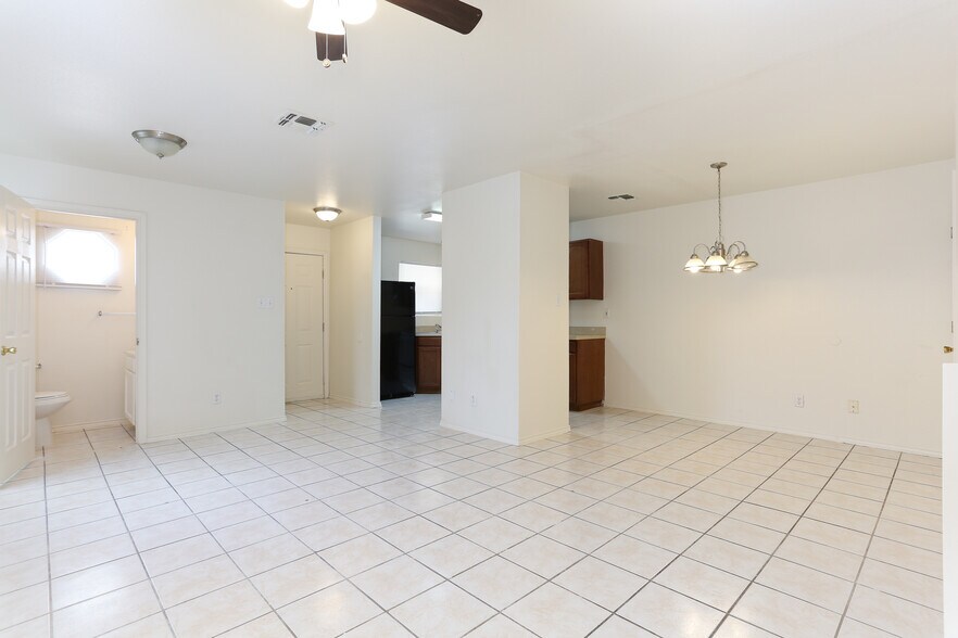 414 Cupples Rd, San Antonio, TX à vendre - Photo intérieure – Image 3 sur 61