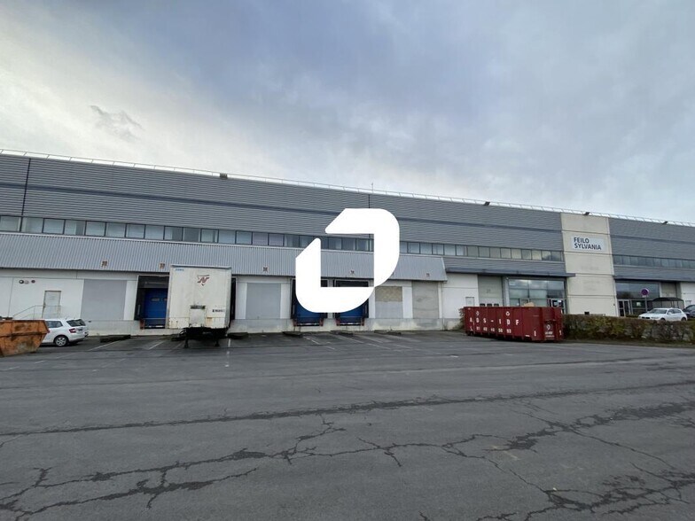 Industriel/Logistique dans Le Plessis-Belleville à louer - Photo de l’immeuble – Image 2 sur 15