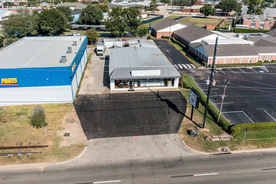1404 W Main St, Tomball, TX à vendre - Photo de l’immeuble – Image 2 sur 19