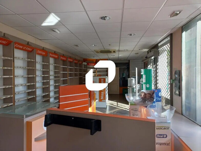 Local commercial dans Lille à louer - Photo de l’immeuble – Image 1 sur 5